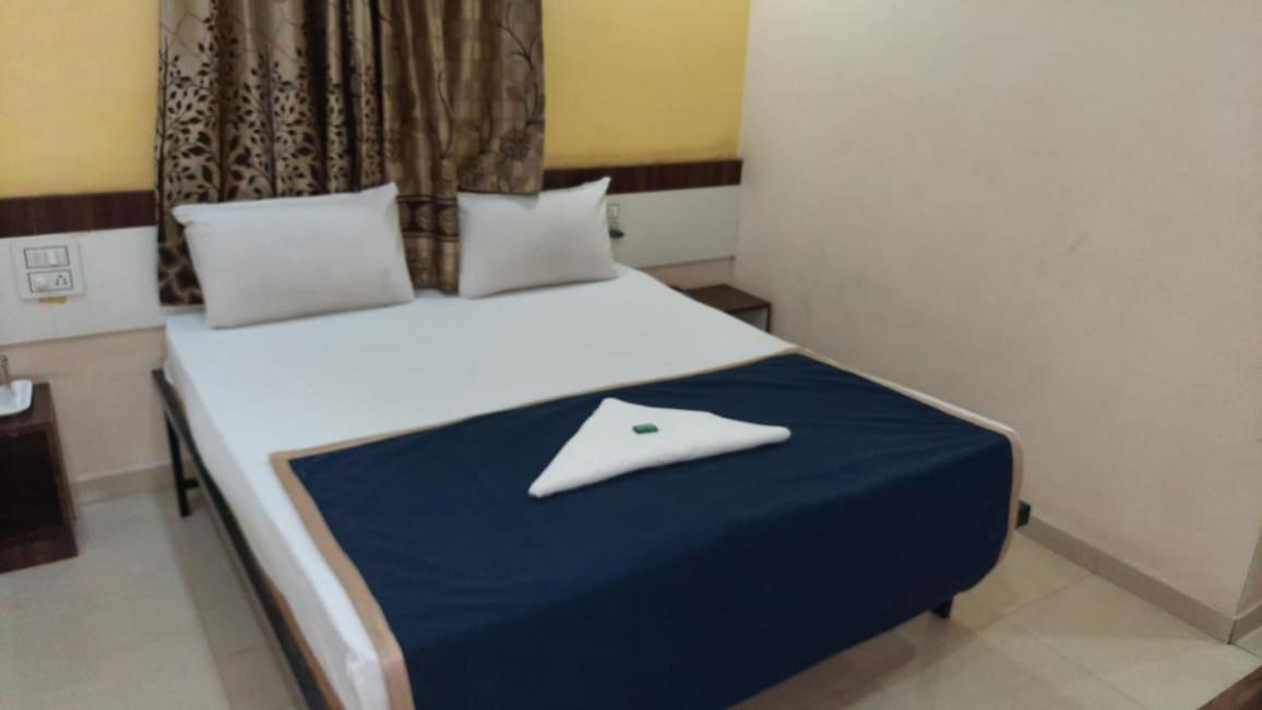 Hotel Royal Treat Kolhapur Exterior foto