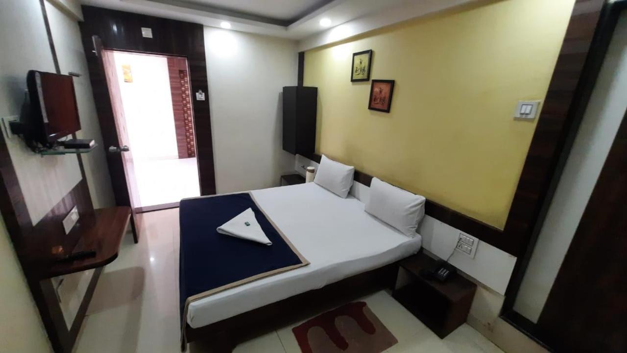 Hotel Royal Treat Kolhapur Exterior foto
