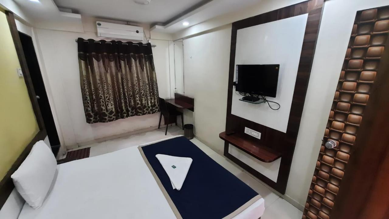 Hotel Royal Treat Kolhapur Exterior foto