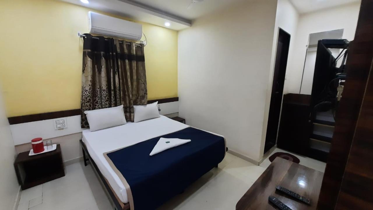 Hotel Royal Treat Kolhapur Exterior foto