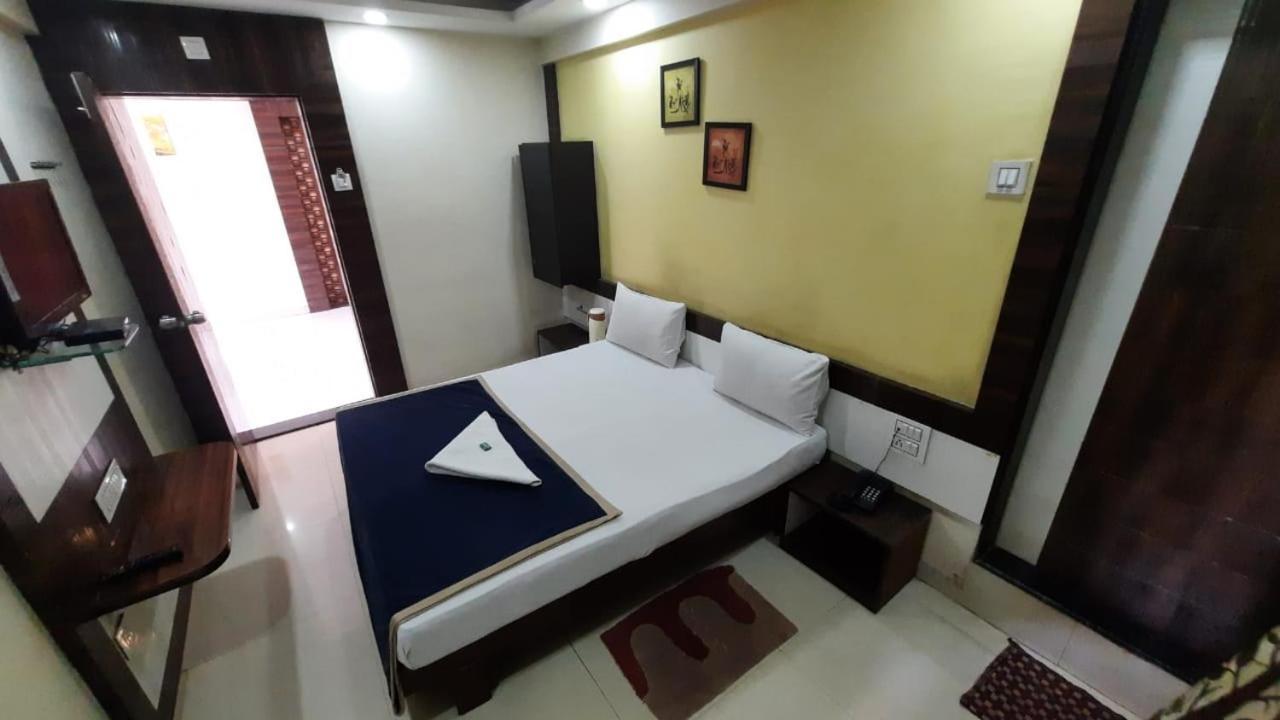 Hotel Royal Treat Kolhapur Exterior foto
