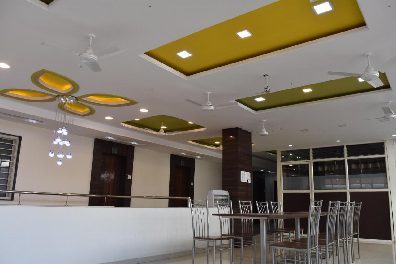 Hotel Royal Treat Kolhapur Exterior foto