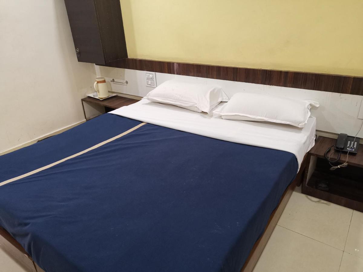 Hotel Royal Treat Kolhapur Exterior foto